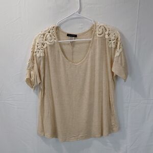 Atmosphere Cream Crochet-Shoulder Short Sleeve Tee - Scoop Neck Size L